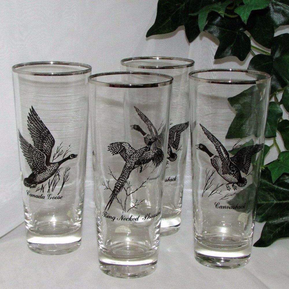 Vintage Iced Tea or Beer Glasses SPORTSMAN Federal Glass Mid-century Cabincore